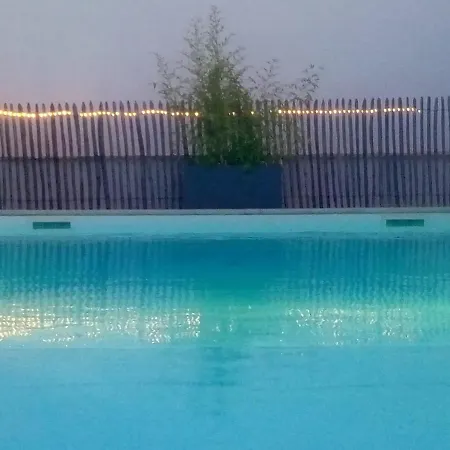 Le Clos De Boisse לינה וארוחת בוקר *